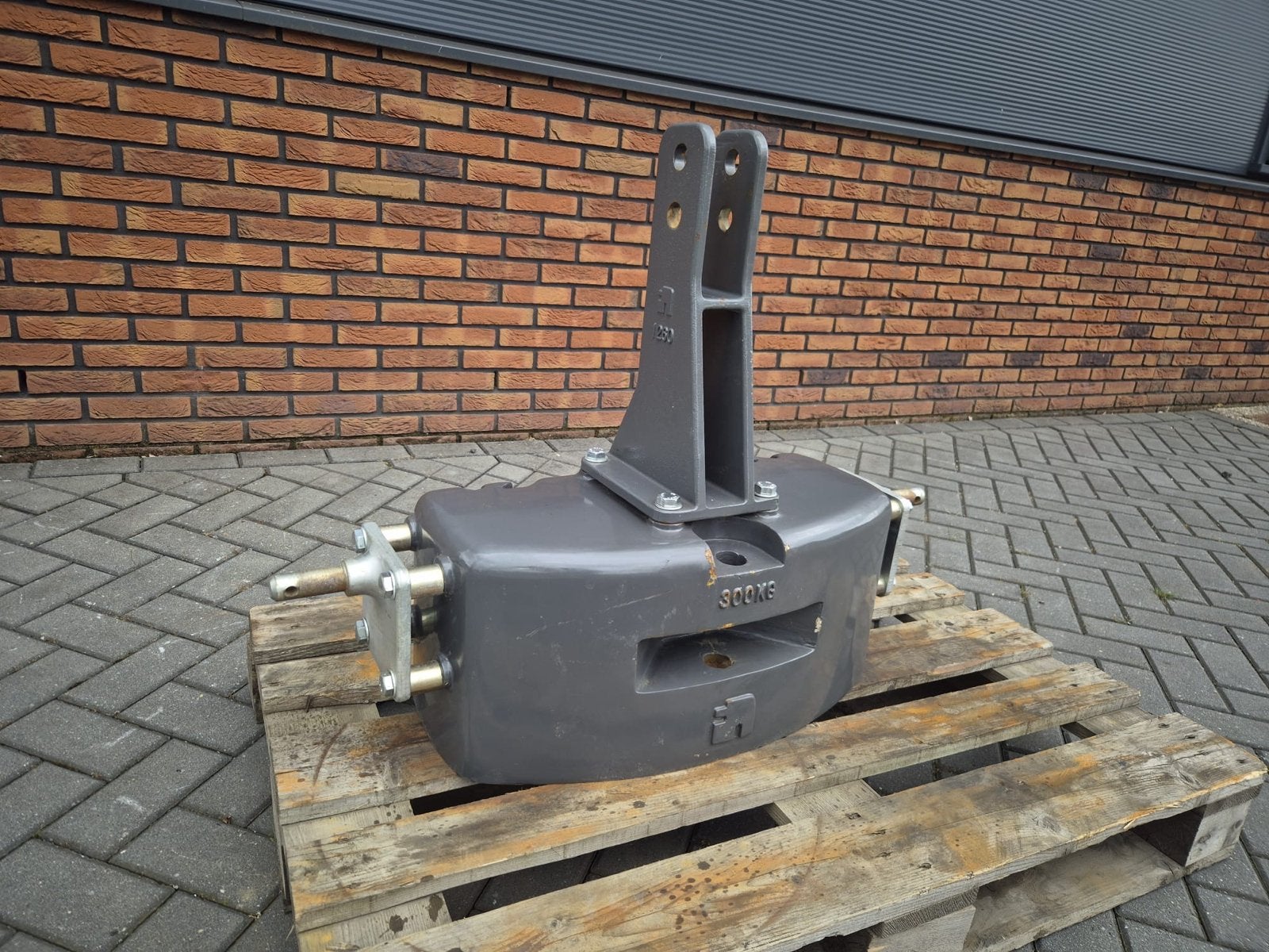 Trekker frontgewicht 300 kg, Ophalen