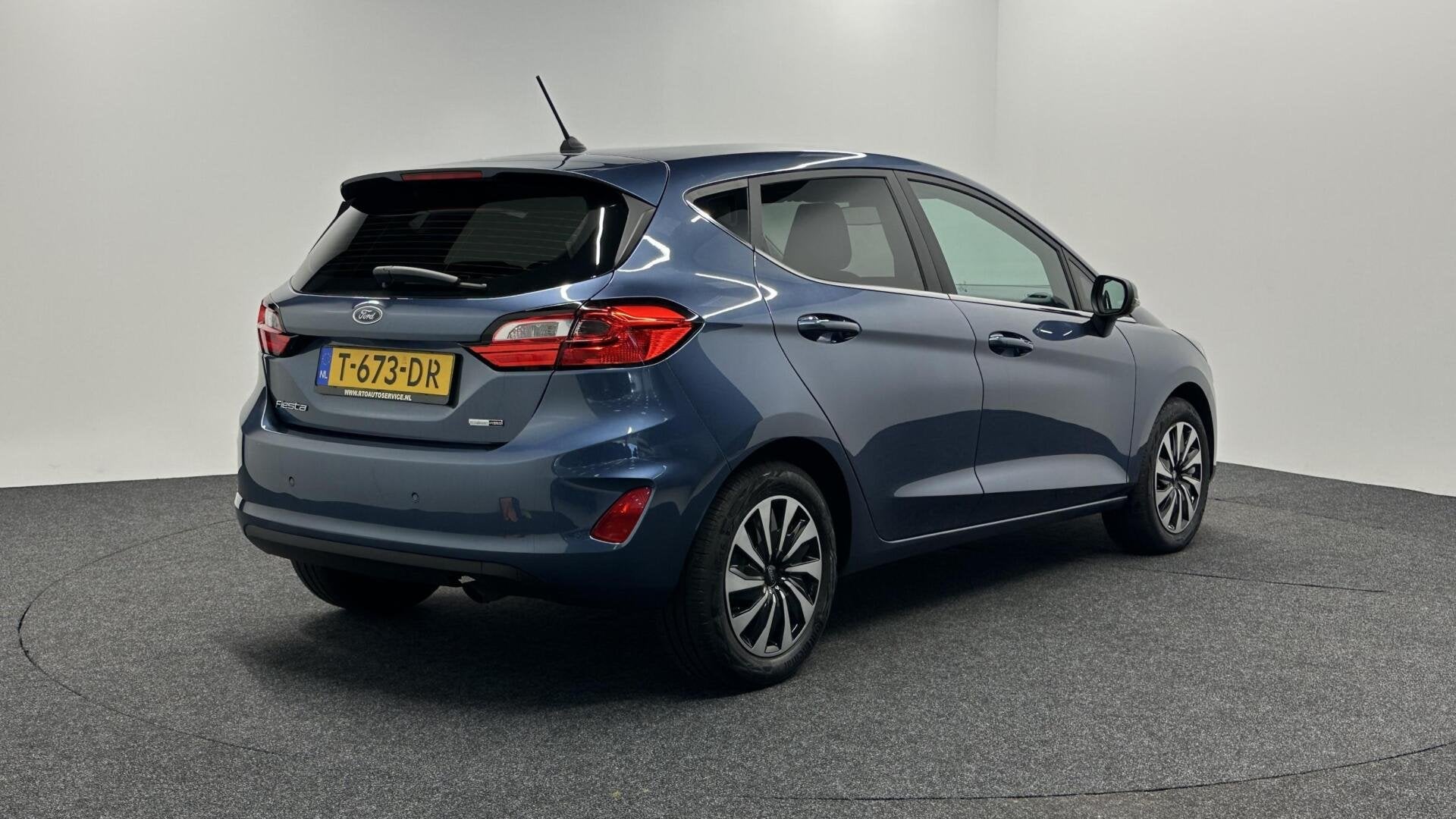Ford Fiesta 1.0 EcoBoost Hybrid Titanium NAVI CRUISE CARPLAY, Auto's, Voorwielaandrijving, Gebruikt, Blauw, 49 €/maand