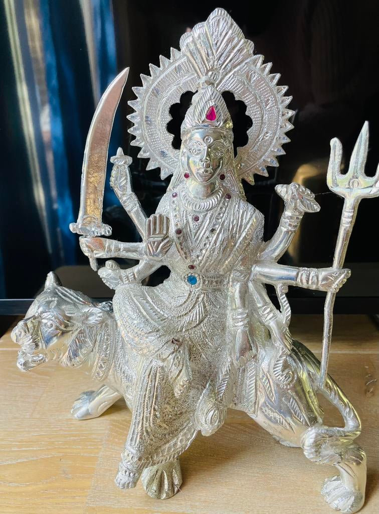 DURGA - wit metaal - 30cm hoog, Ophalen of Verzenden, Nieuw, Beeld(je), Hindoeïsme