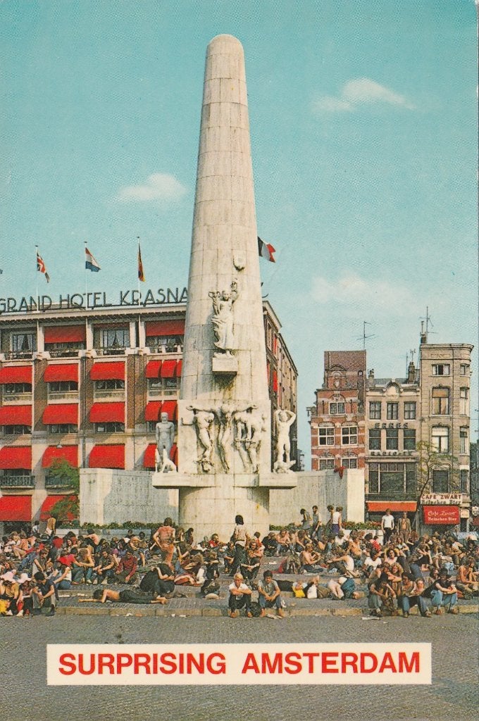 AMSTERDAM Dam Monument en Hotel Krasnapolsky, Verzenden, 1960 tot 1980, Ongelopen, Noord-Holland