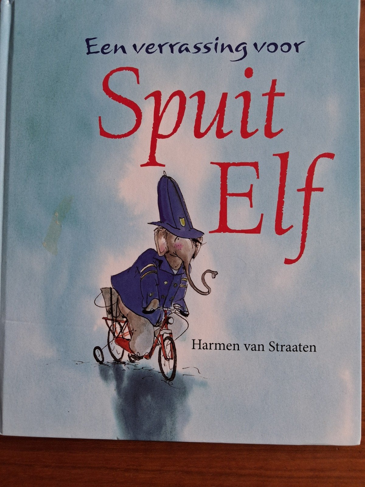 Harmen van Straaten - Een verrassing voor Spuit elf, Boeken, Ophalen of Verzenden, Zo goed als nieuw, Harmen van Straaten