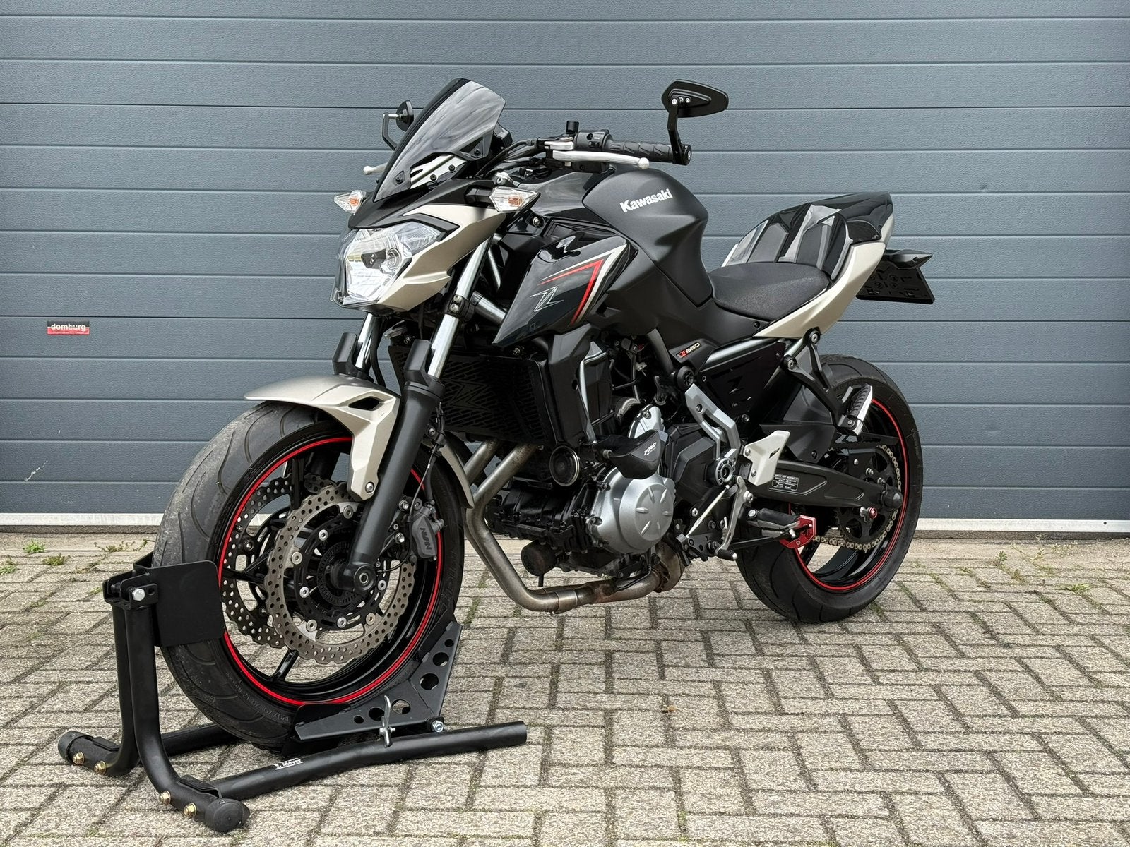 KAWASAKI Z650 ABS HELE DIKKE UITOERING, Brabant, 2 cilinders, Occasion, 649 cc