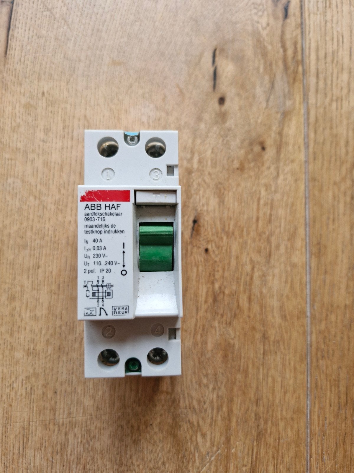 ABB HAF aardlekschakelaar 40A 30mA 1 fase, Hobby en Vrije tijd, Ophalen of Verzenden