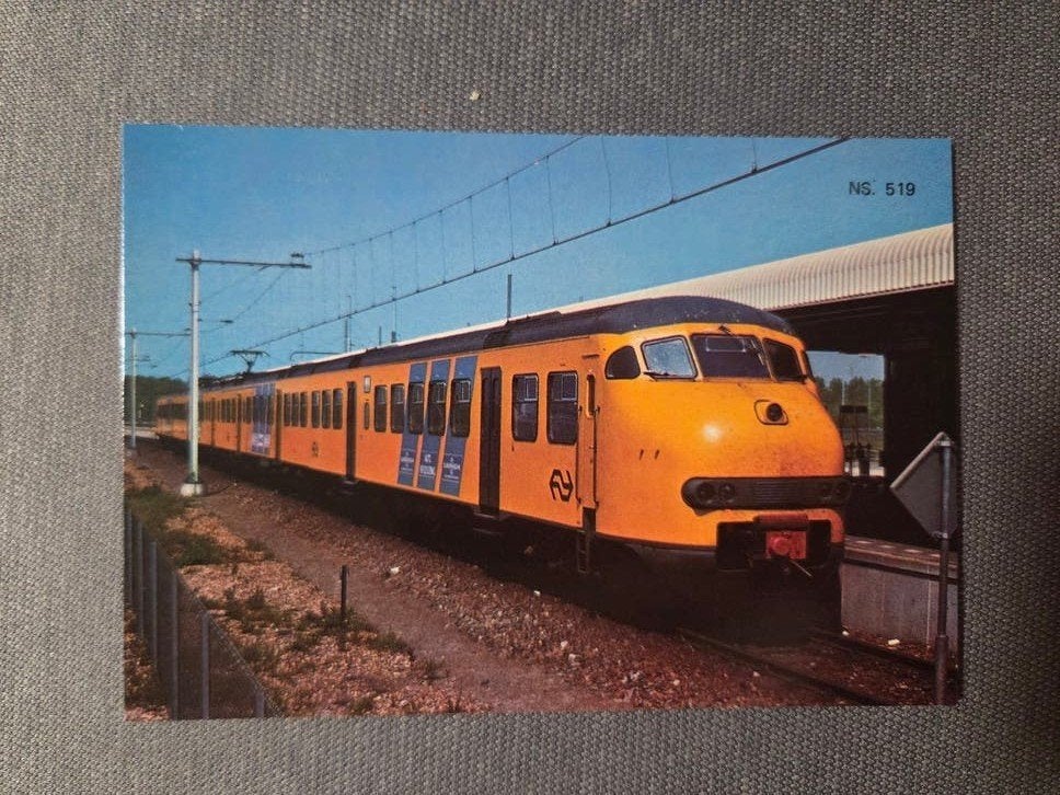 NS Trein Postkaart - Gele Intercity, Ophalen of Verzenden