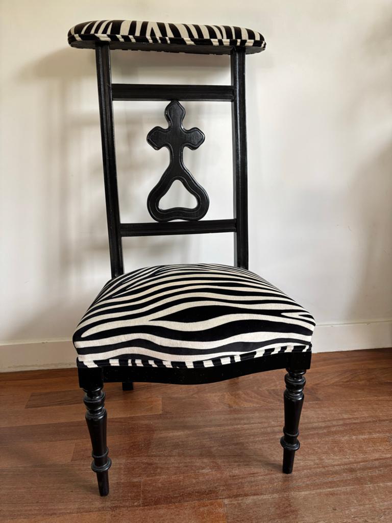 Unieke biechtstoel met zebraprint en zwart houten frame, Antiek en Kunst, Antiek | Meubels | Stoelen en Banken, Ophalen