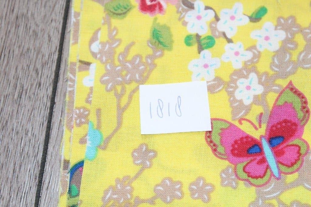 100% katoen quilt lap stof - geel met bloemen vlinder #1818, Geel, Nieuw, Ophalen of Verzenden, Katoen