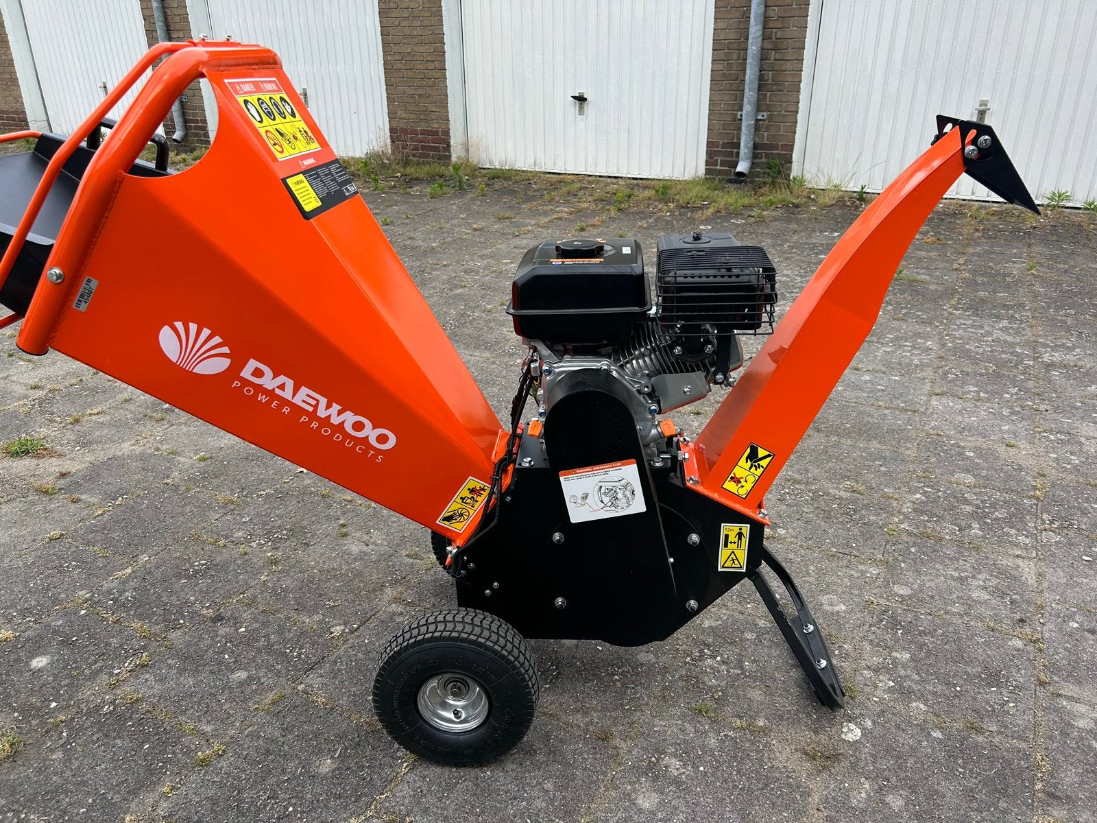 NIEUW! Daewoo Hakselaar DWFWC230 - Benzine Houtversnipperaar, Tuin en Terras, Hakselaars, Ophalen, Nieuw, Benzine
