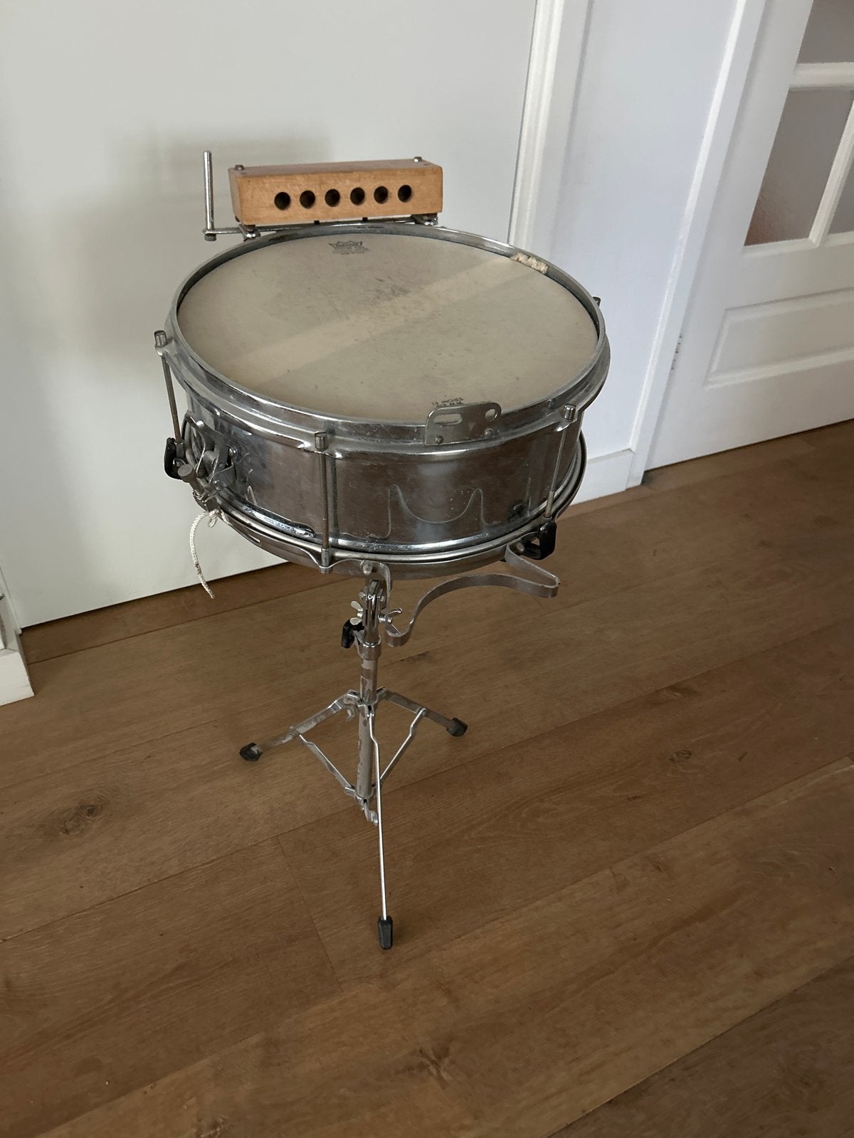 Vintage Kings Snaredrum met standaard en woodblock, Ophalen, Gebruikt, Overige merken