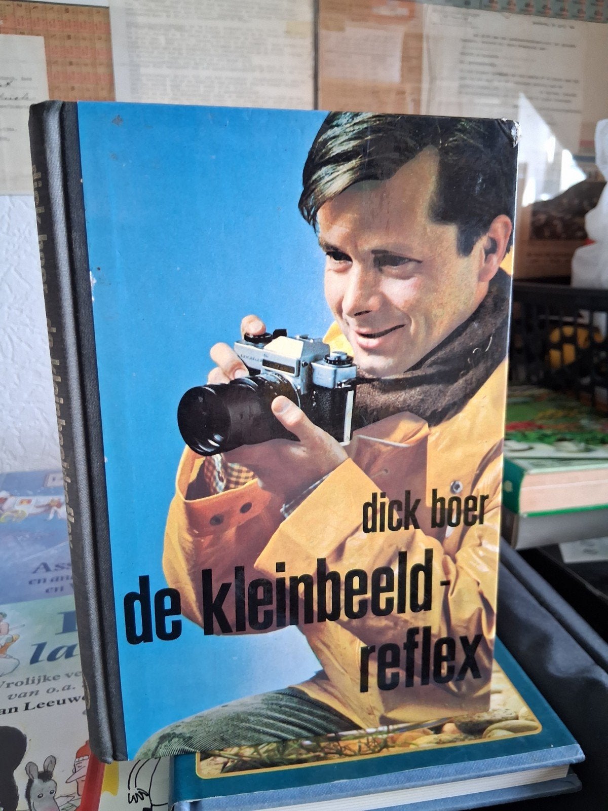 Oud fotoboek: De Kleinbeeld-Reflex door Dick Boer (1969), Boeken, Ophalen of Verzenden, Gelezen, Fotografie algemeen, Dick Boer