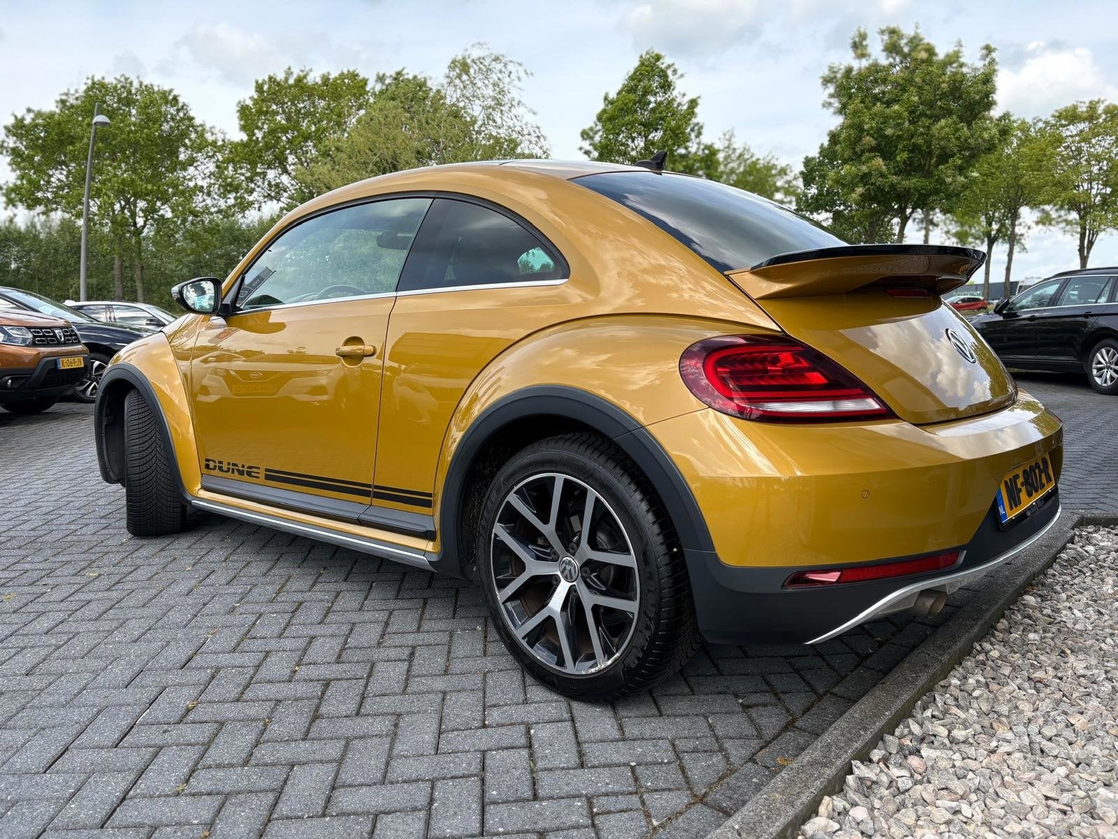 Volkswagen Beetle 1.2 TSI Dune | Pano | Navi | PDC | LMV | A, Auto's, Voorwielaandrijving, Gebruikt, 4 cilinders, 4 stoelen