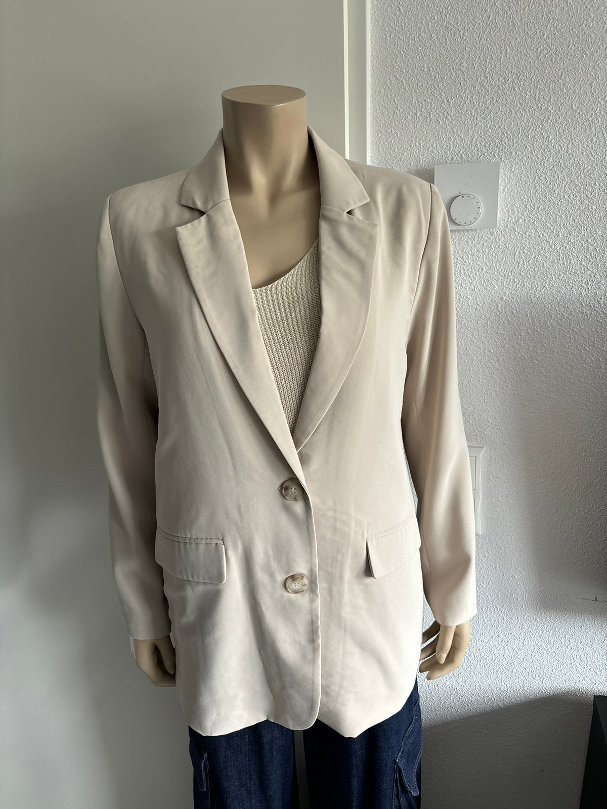 Nukus blazer beige  mt S valt groter boyfriend blazer mt 38, Kleding | Dames, Maat 38/40 (M), Verzenden, Beige, Zo goed als nieuw