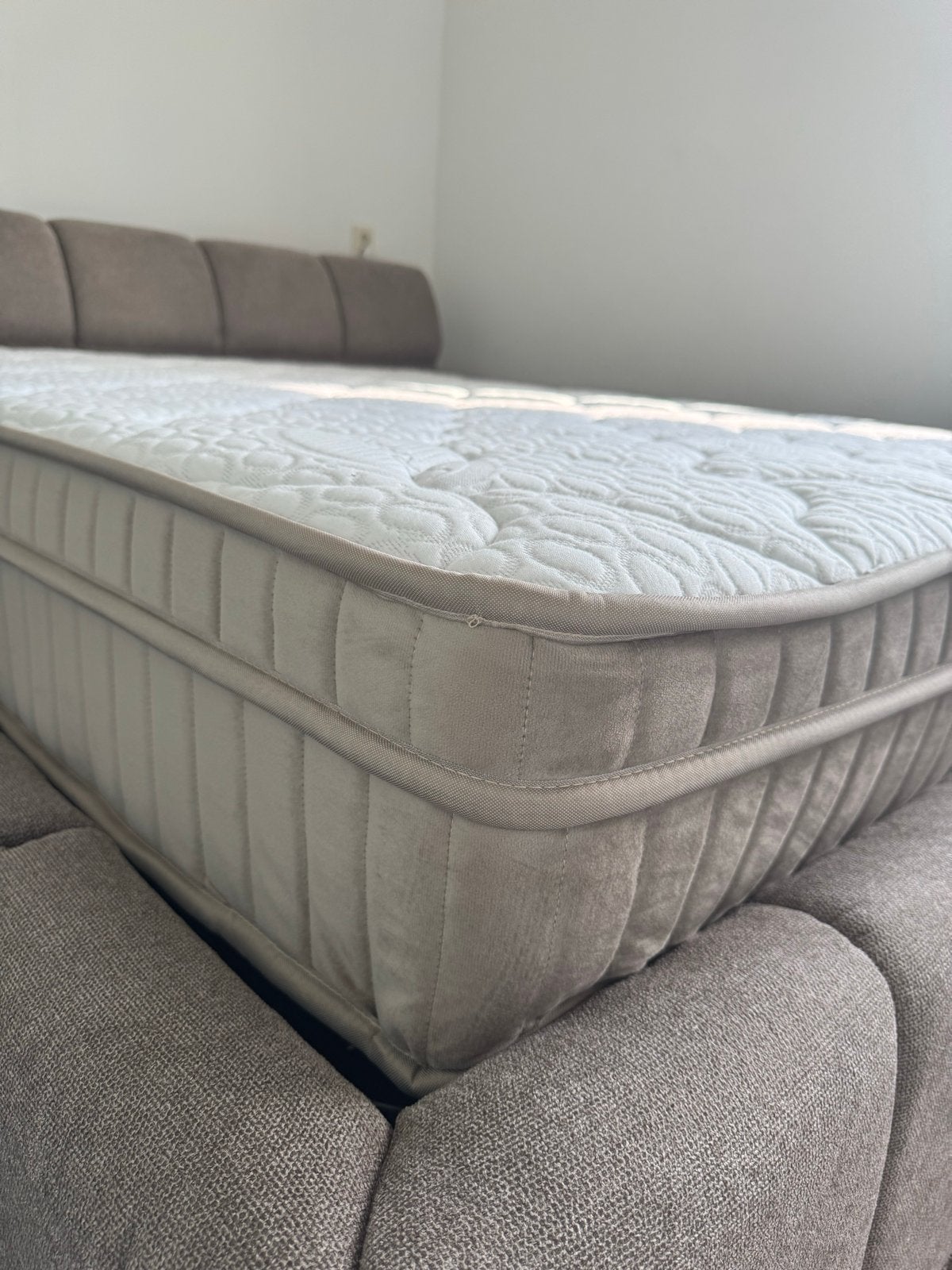 Zo goed als nieuw matras 160x200 - Slechts 2 weken oud!, Ophalen, Tweepersoons, Zo goed als nieuw, Matras