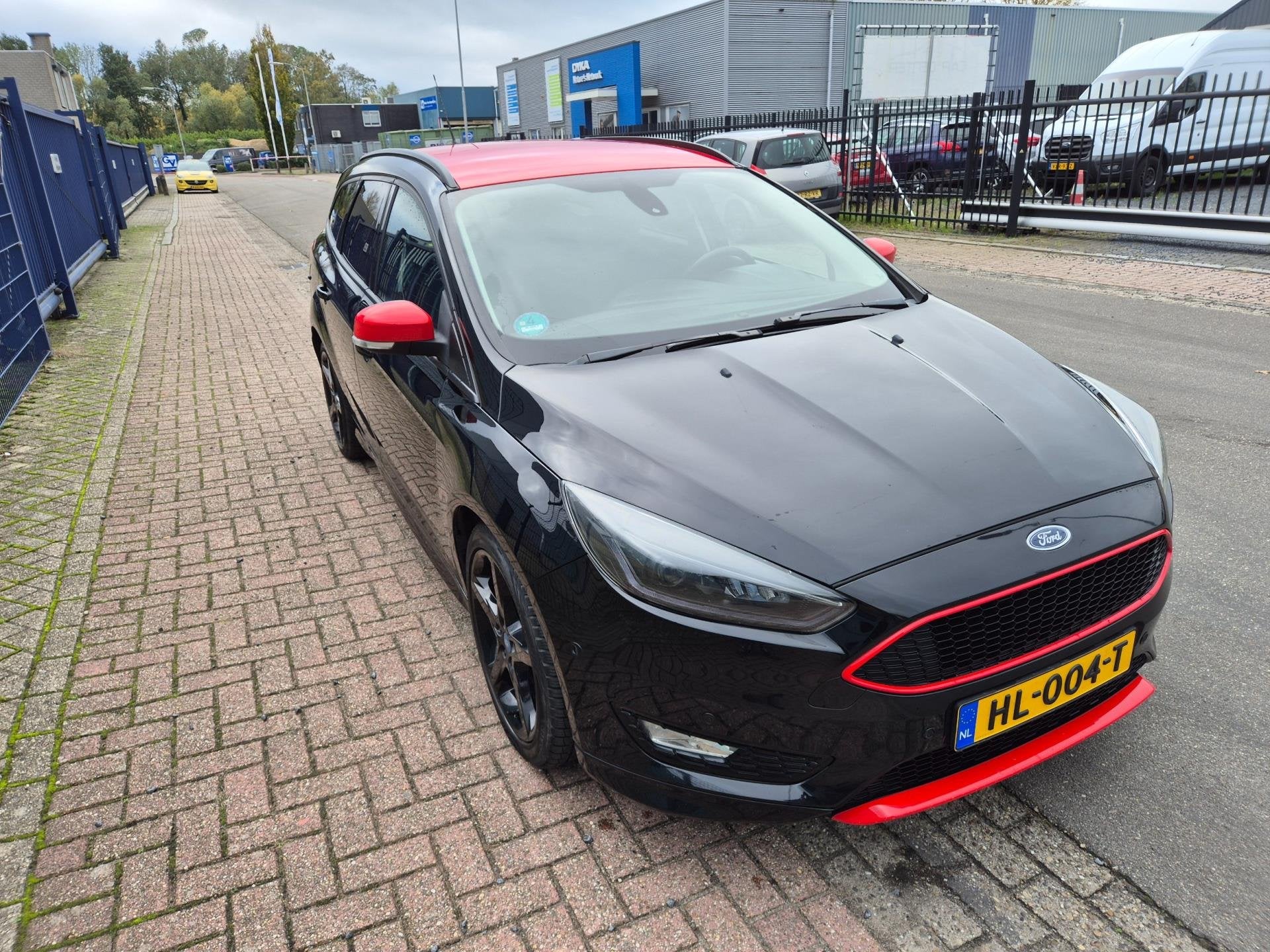 Foto 6 van Ford Focus Wagon 1.5 Black Edition ST Look *AKTIEPRIJS!