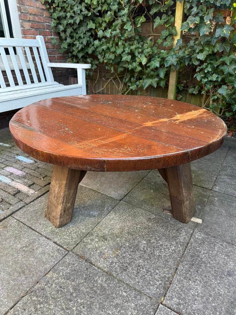 Te koop ronde eiken buiten tafel, Ophalen, Zo goed als nieuw, Rond, Hout