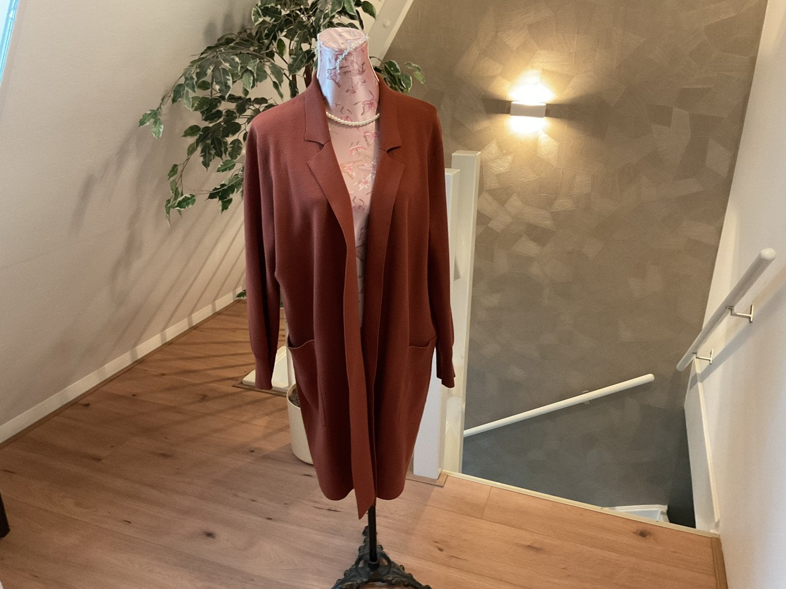 Mooi cognac kleurig vest van Xandres, maat L (44/6), Ophalen of Verzenden, Gedragen, Maat 42/44 (L), Bruin