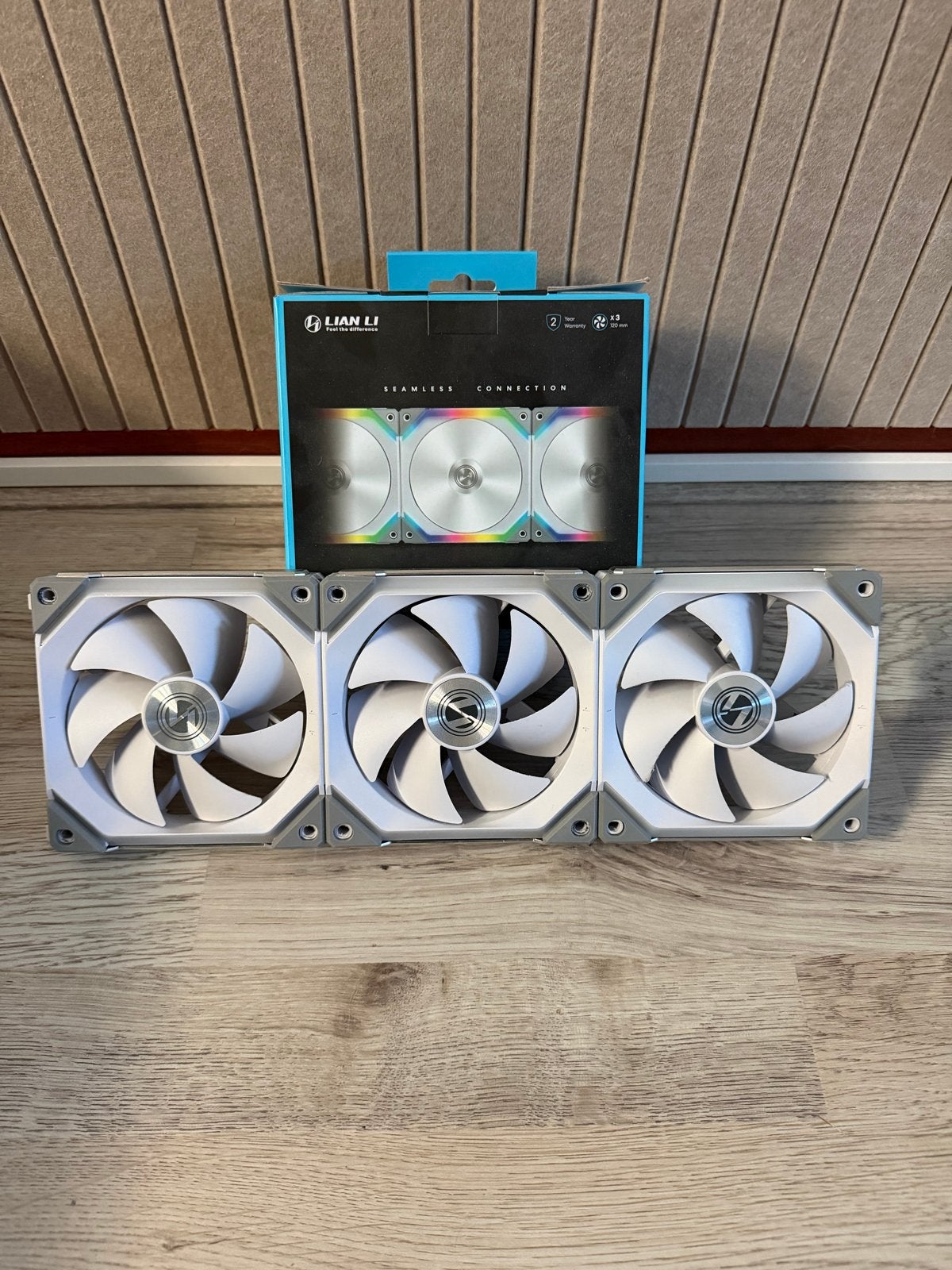 Lian Li Uni Fan SL120 3-pack wit, Ophalen of Verzenden, Zo goed als nieuw, Luchtkoeling