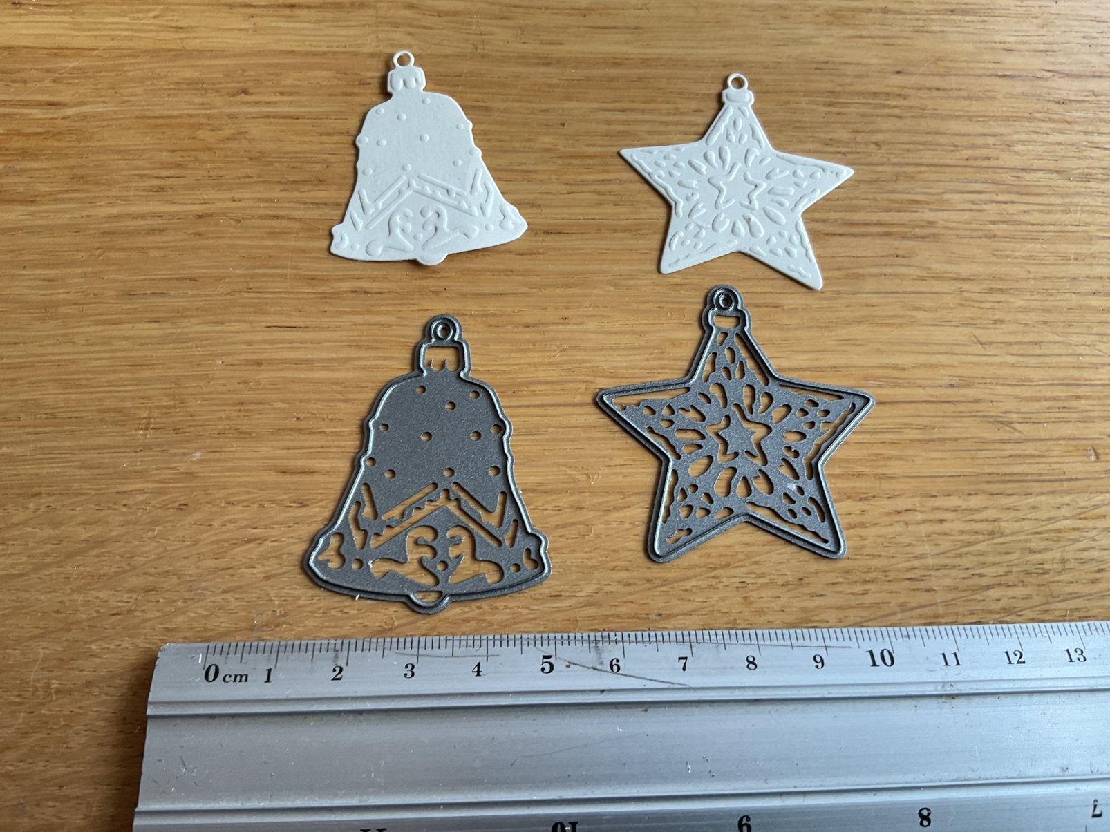 Snijmal set 2 delig klok en bal K87, Ophalen of Verzenden, Zo goed als nieuw, Kerst, Pons of Mal