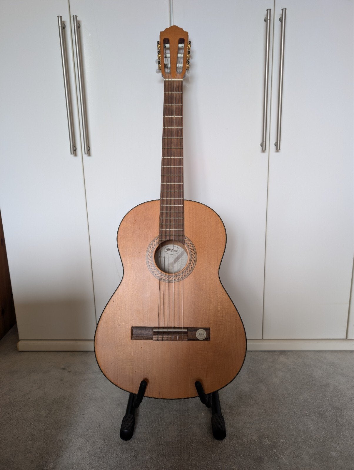 Hofner Klassieke Gitaar met Hoes, Stemapparaat en Capo, Muziek en Instrumenten, Ophalen, Gebruikt, Klassieke of Spaanse gitaar