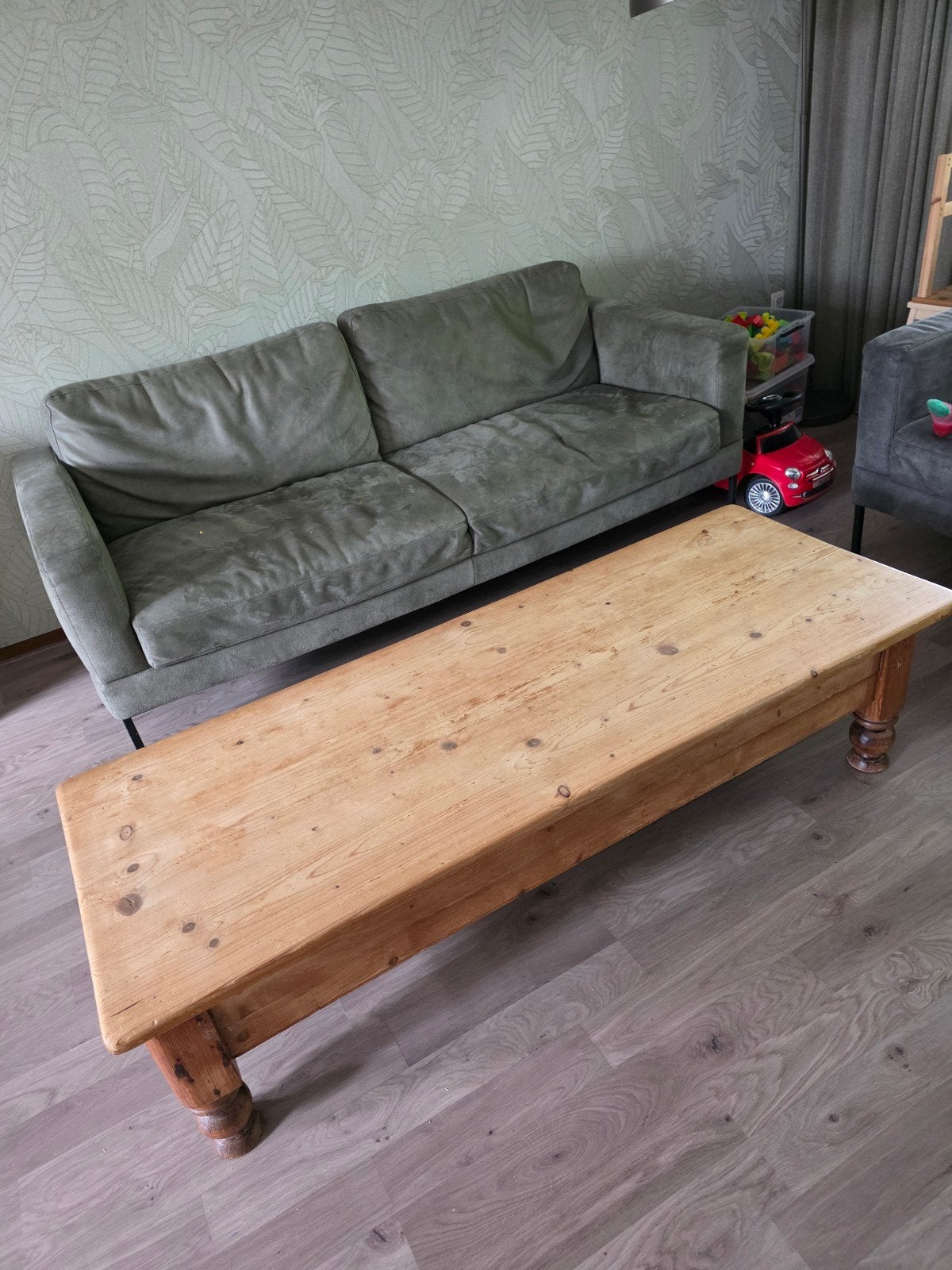 Antieke grenen salontafel, Ophalen
