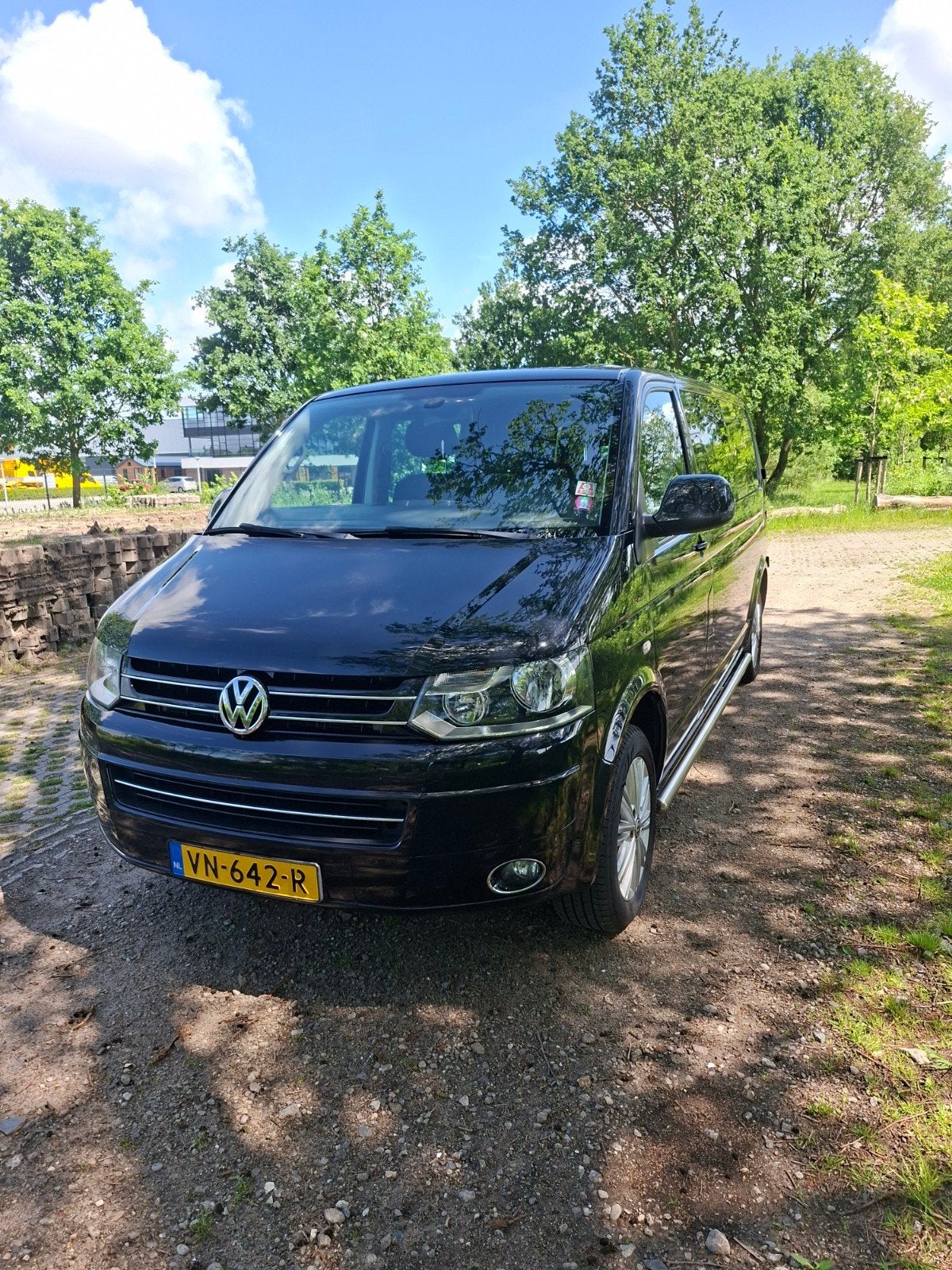 VW Transporter 2.0 TDI 2015 140 pk aut leder dub cabine, Auto's, Euro 5, Zwart, 4 cilinders, 1905 kg