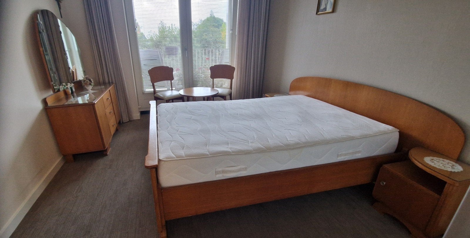 Tweepersoonsbed met nachtkastjes en ladekast, Ophalen, Gebruikt, Bruin, Klassiek / Retro