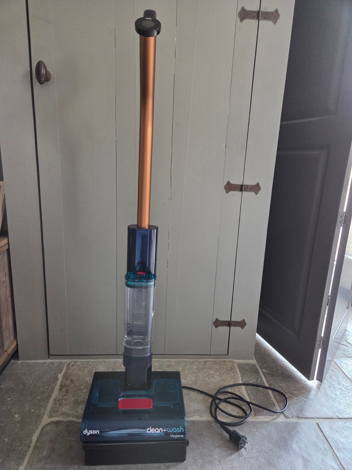 Dyson Clean + Wash (dweil), Hygiene, Witgoed en Apparatuur, Ophalen, Zo goed als nieuw, 1200 tot 1600 watt
