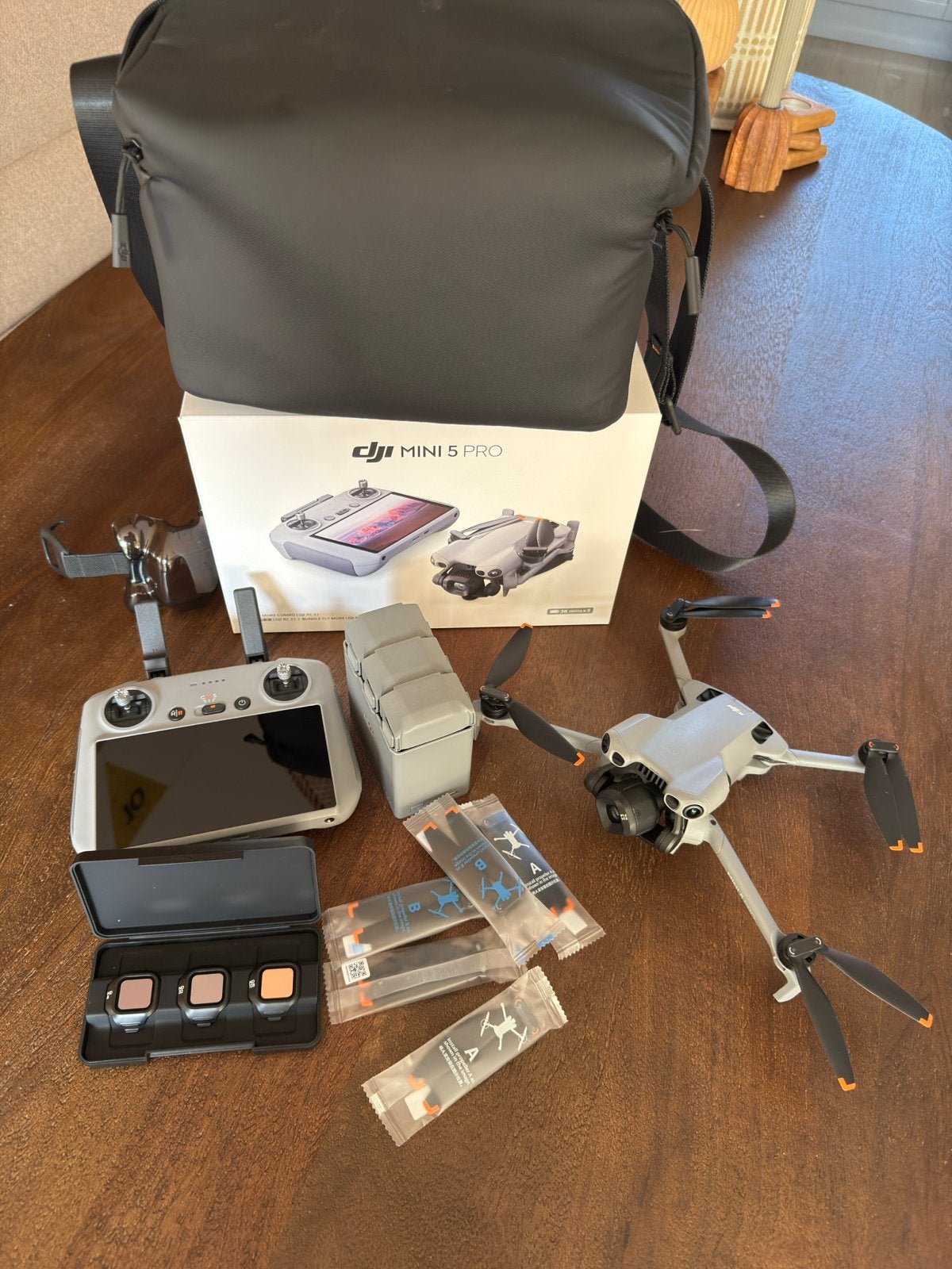 DJI Mini 5 pro fly more, 30 tot 45 minuten, Cameradrone, Extra accu('s), 5 tot 10 kilometer