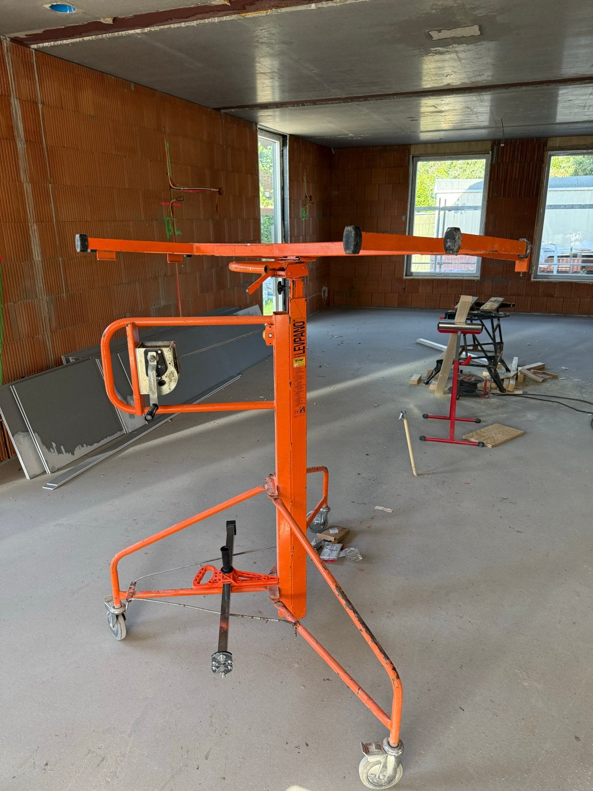 Levpano Gipsplatenlift - Gebruikt maar in goede staat, Ophalen of Verzenden, Gebruikt, Bouwlift