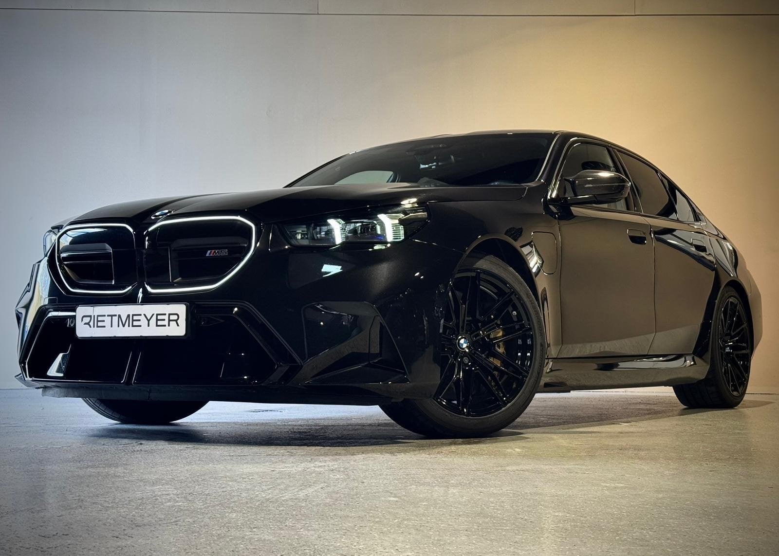 BMW 5-serie M5 |Keramisch |Carbon Pakket |Stoelventilatie |I, Auto's, Automaat, 12 maanden, Gebruikt, 4395 cc