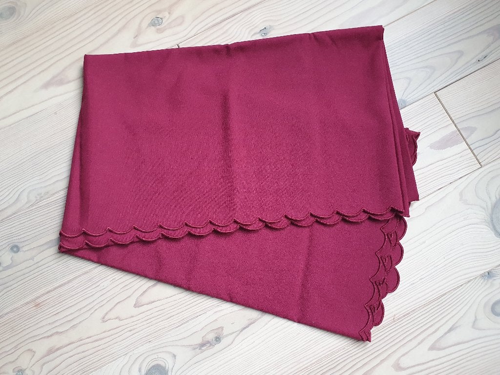 mooi rood, donkerrood tafelkleed, 125 x 215 cm, Verzenden, Nieuw, Rechthoek