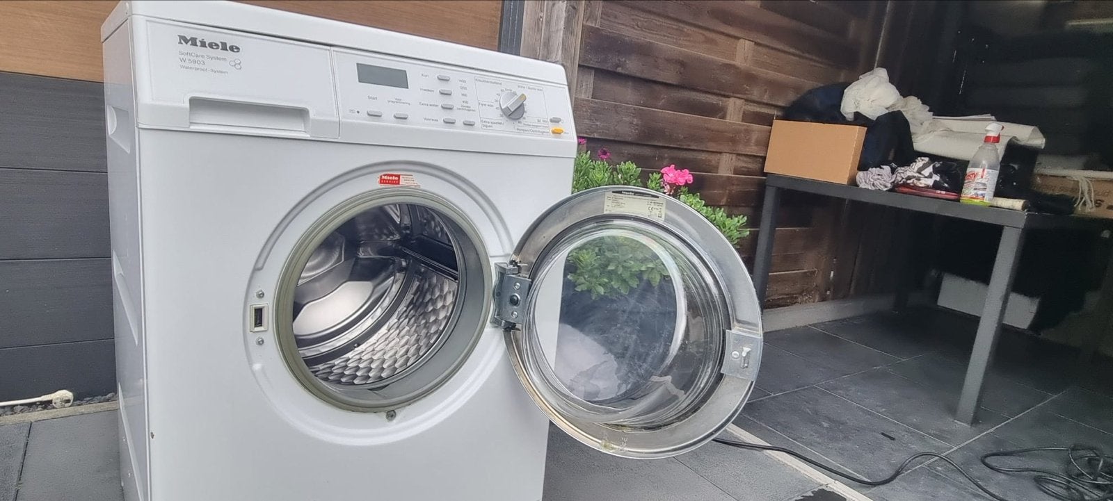 Miele Wasmachine - W 5903 SoftCare System, 1200 tot 1600 toeren, 8 tot 10 kg, Ophalen of Verzenden, Zo goed als nieuw