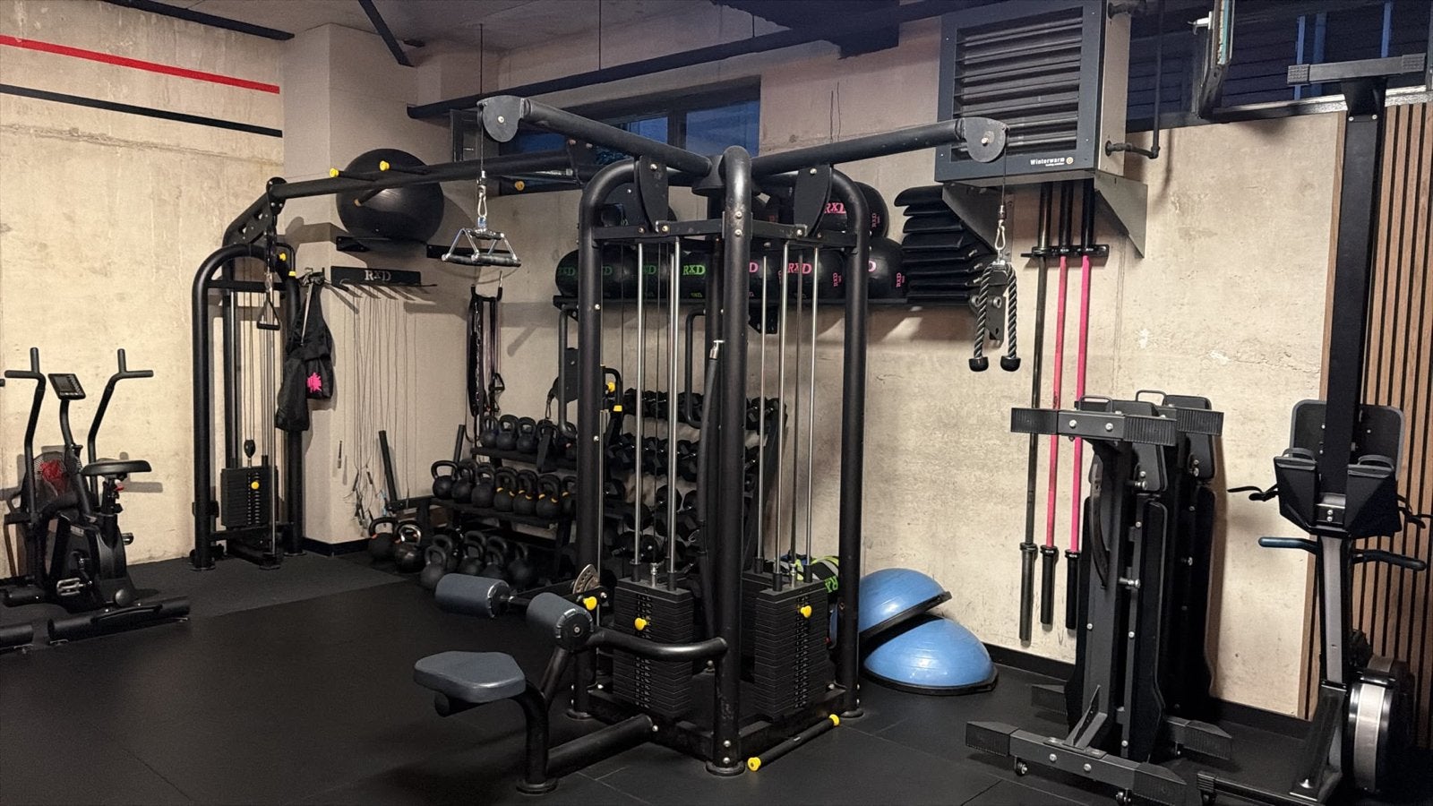 5-Stack Cable Crossover met Lat Pulldown - Zeer Nette Staat