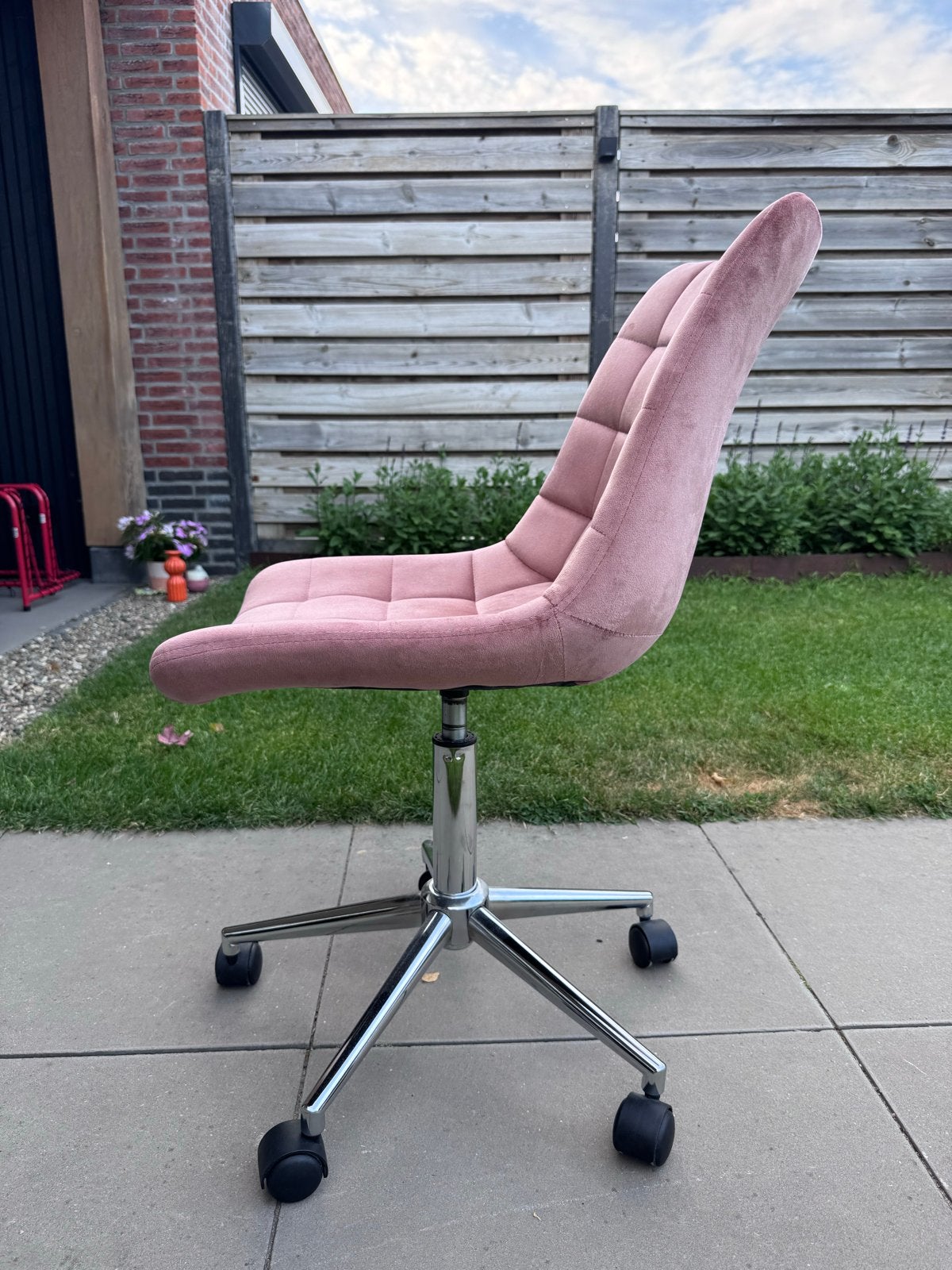 Roze bureaustoel met wielen en verstelbare hoogte, Ophalen, Zo goed als nieuw, Roze, Bureaustoel