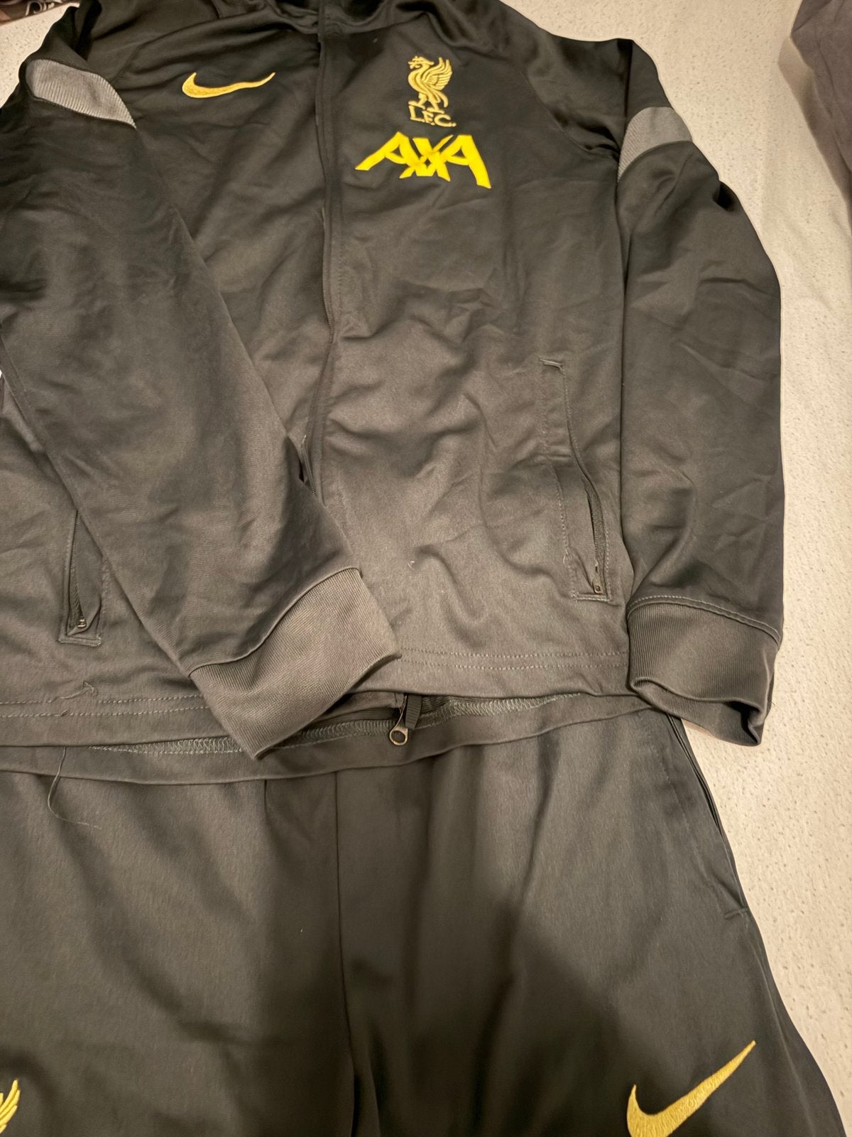 Liverpool Nike trainingspak - Rits defect - Kleine prijs, Ophalen of Verzenden, Gebruikt, Sport- of Zwemkleding