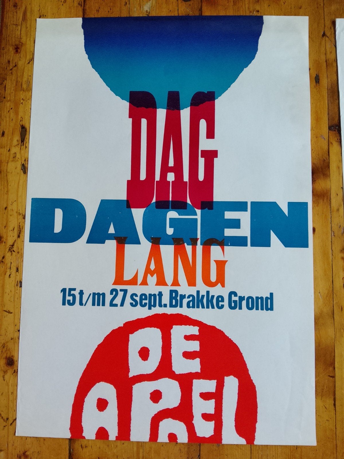 Vintage Poster 'Dag Dagen Lang' De Brakke Grond De Appel, Ophalen of Verzenden, A1 t/m A3, Reclame, Rechthoekig Staand
