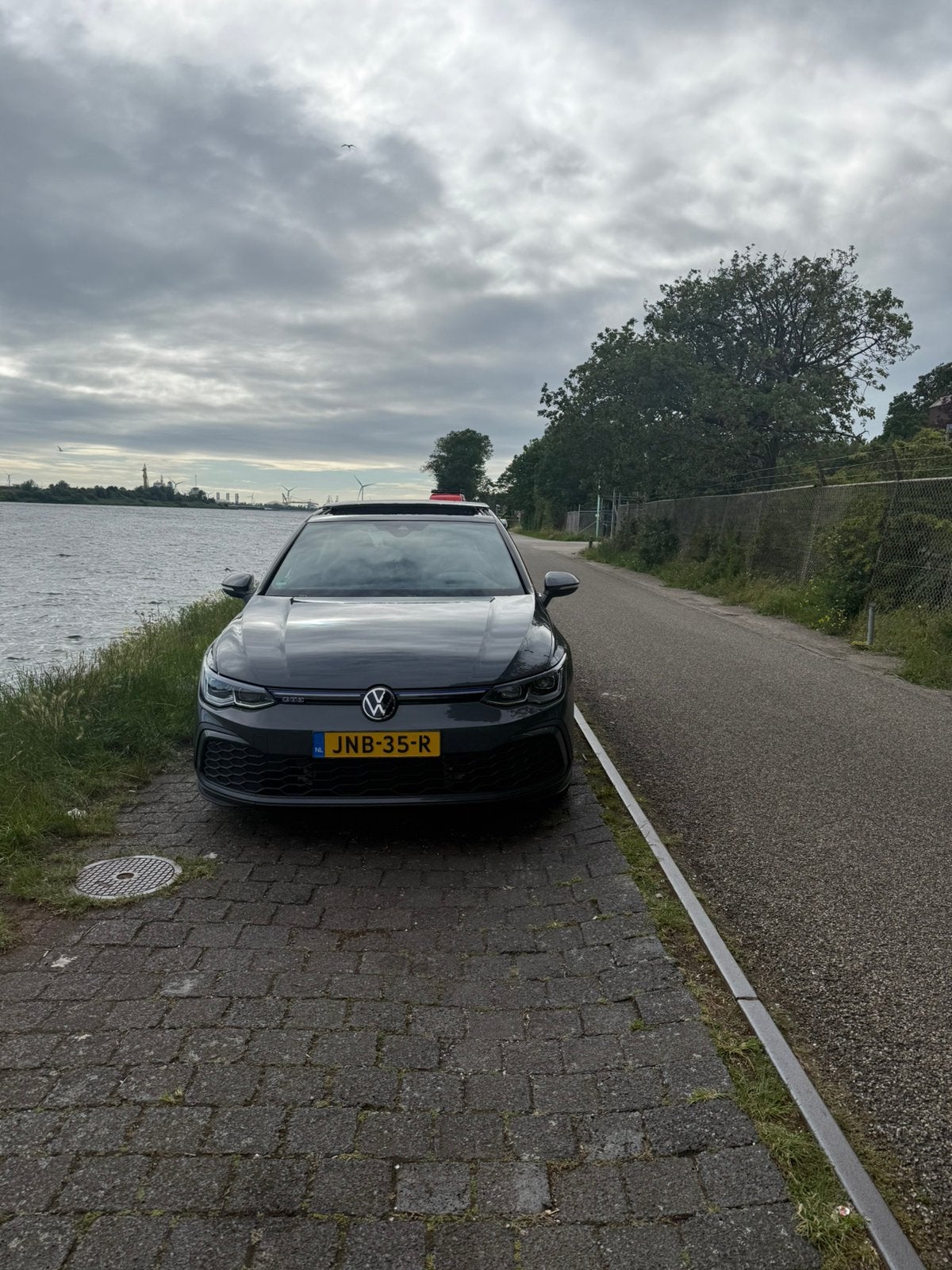 Full option Volkswagen Golf 1.4 Ehybrid 245pk DSG 2021 Grijs, Auto's, Verblindingsvrij grootlicht, Plug-in hybride, 1524 kg, 149 pk