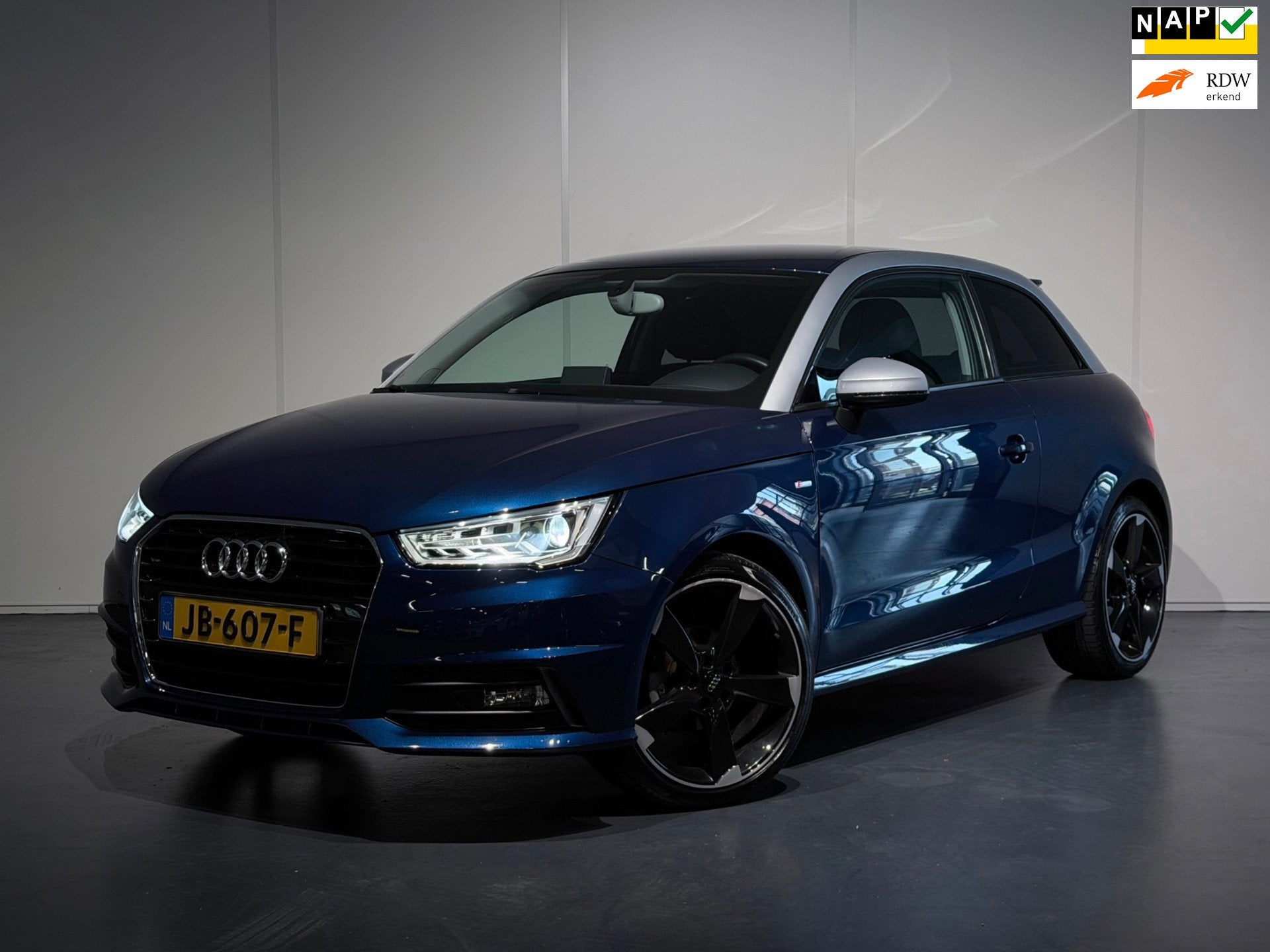 Audi A1 1.0 TFSI Adrenalin S-Line /Airco/Cruise/NAVI/LED/2-T, Voorwielaandrijving, Stof, Euro 6, 95 pk