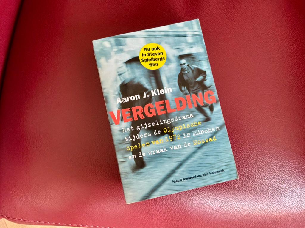 De vergelding., Ophalen of Verzenden, Zo goed als nieuw