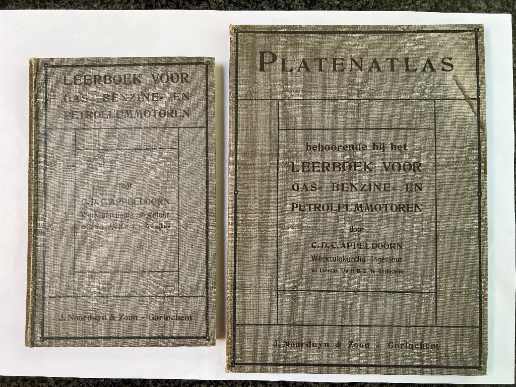 complete antieke uitgave gas- benzine- en petroleummotoren, Boeken, Techniek, Gelezen, Ophalen of Verzenden, C.D.C. Appeldoorn