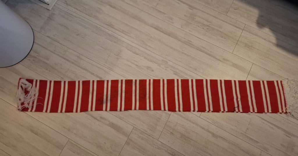 Rood witte sjaal, Ophalen of Verzenden, Zo goed als nieuw, Sjaal