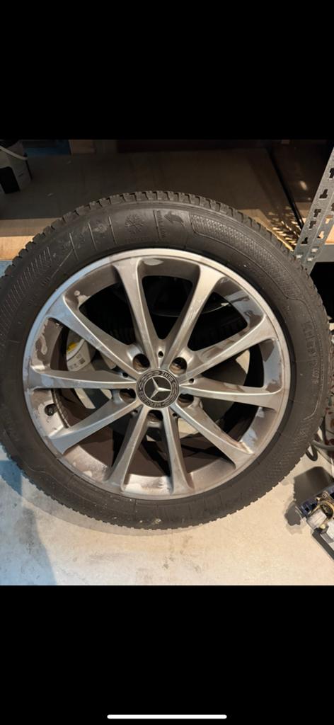 Originele Mercedes velgen met banden 17 inch, Auto-onderdelen, Banden en Velgen, 17 inch, Ophalen of Verzenden, Zomerbanden, 225 mm