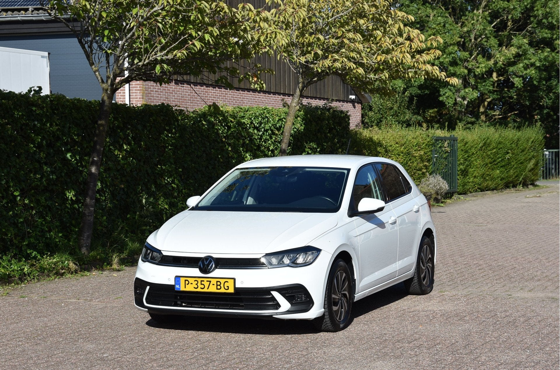Volkswagen Polo 1.0 TSI Life IQ-Drive Navi PDC Carplay NAP 1, Auto's, Stof, Gebruikt, 580 kg, Met garantie (alle)