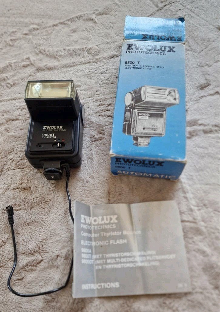 Ewolux 9800T Thyristor Bounce Flitser, Overige merken, Gebruikt, Voor analoge fotografie, Externe flitser