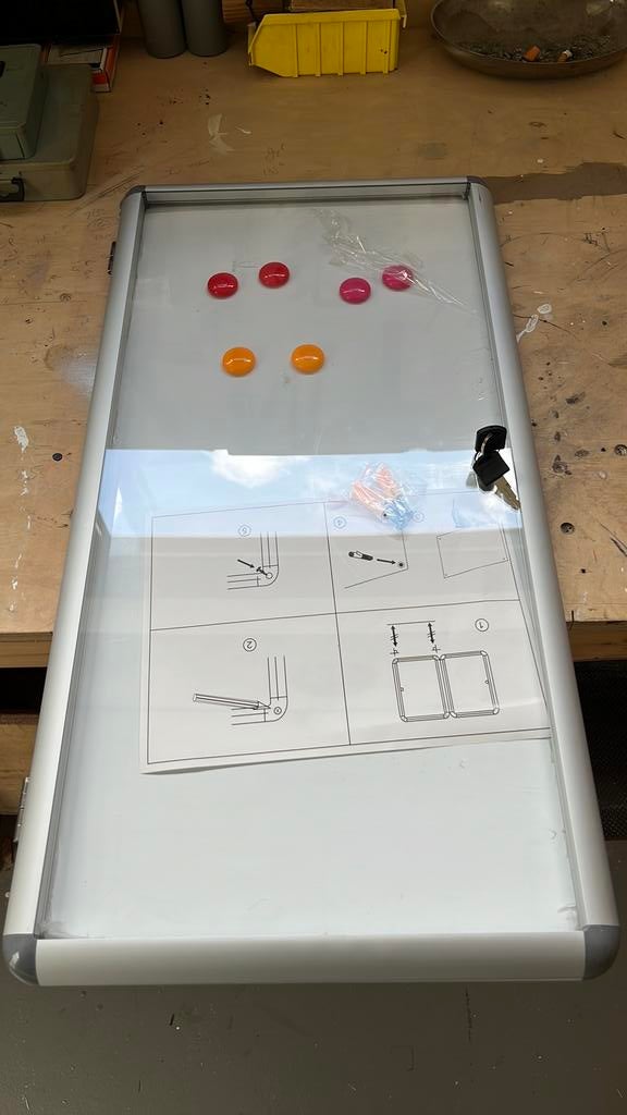 Informatiekast aluminium 4x A-4, Ophalen