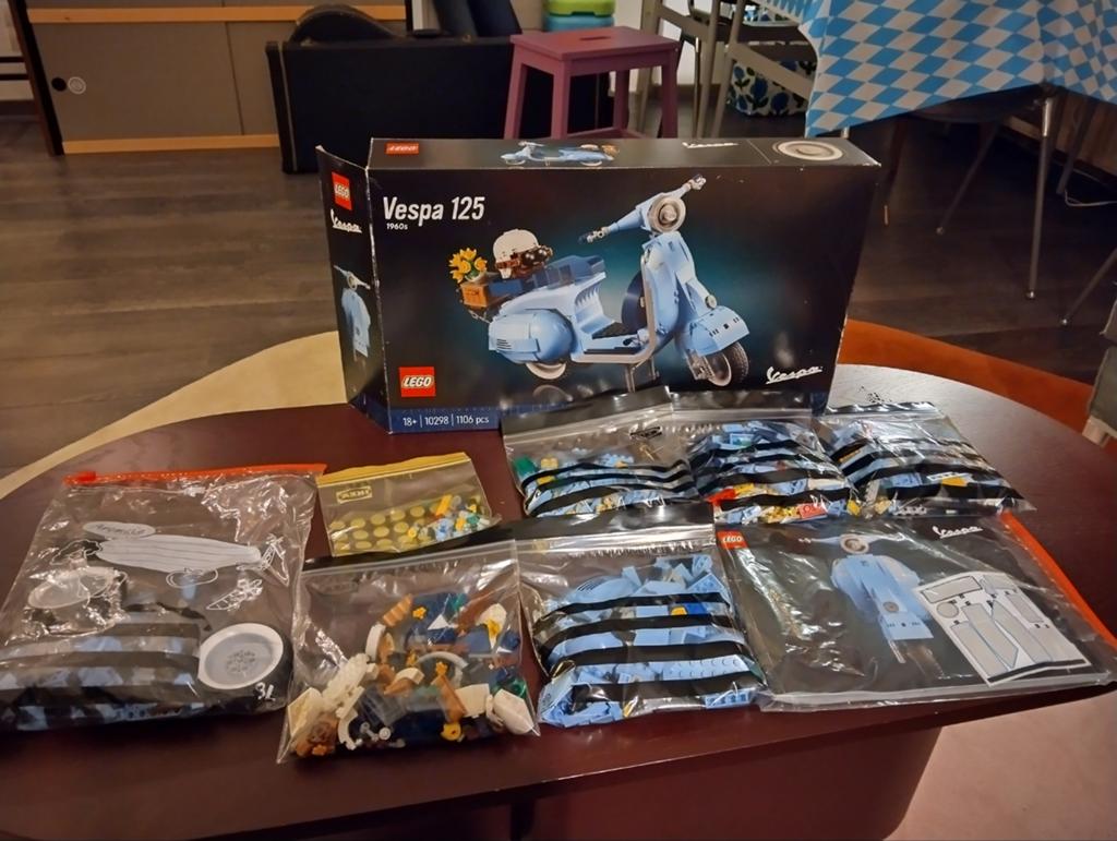 Lego Vespa 125 (10298) - Compleet met doos, Overige thema's, Lego, Compleet, Ophalen of Verzenden