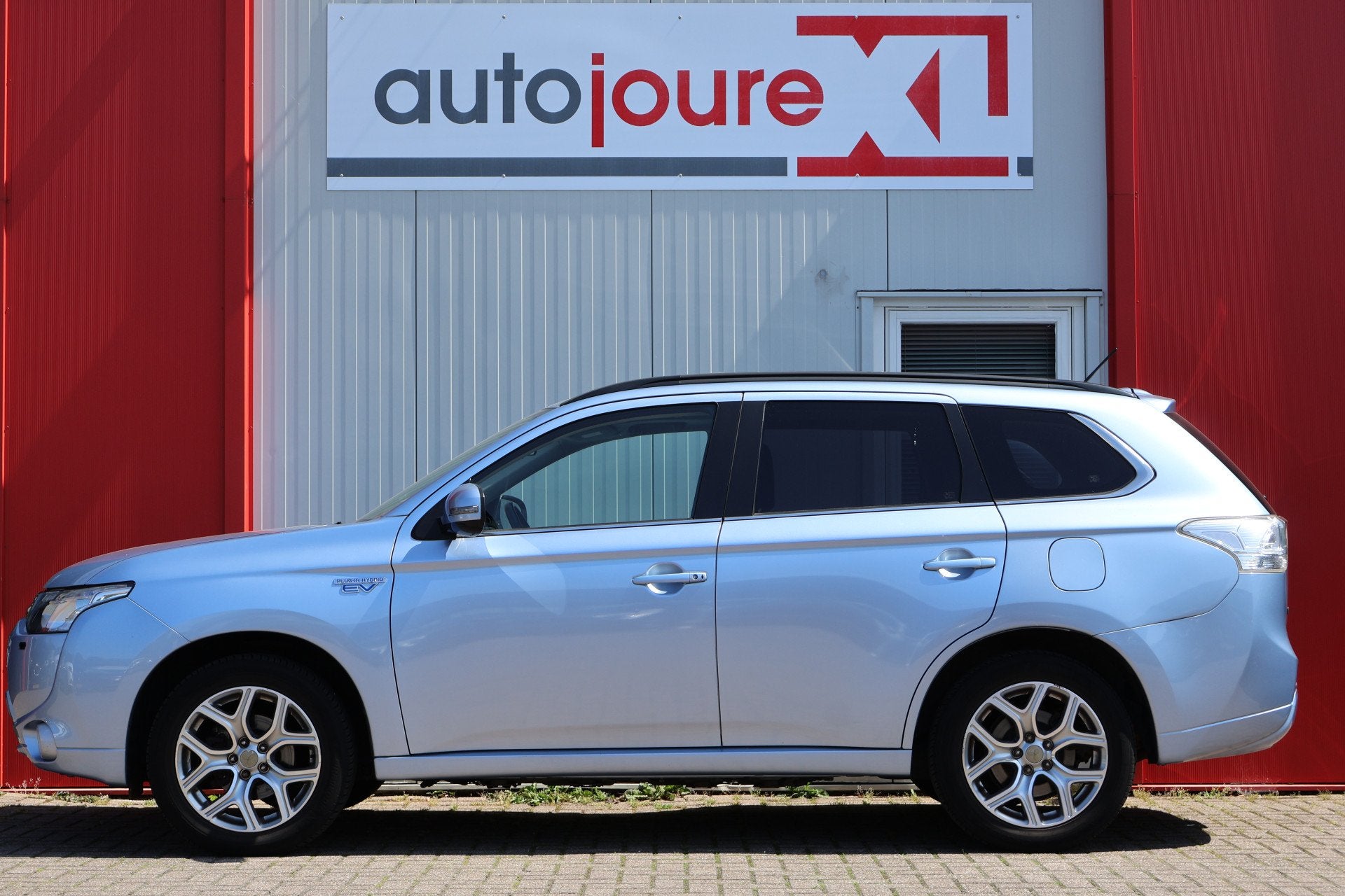 Mitsubishi Outlander 2.0 PHEV Instyle (bj 2013, automaat), Auto's, Zwart, 4 cilinders, Blauw, Bedrijf
