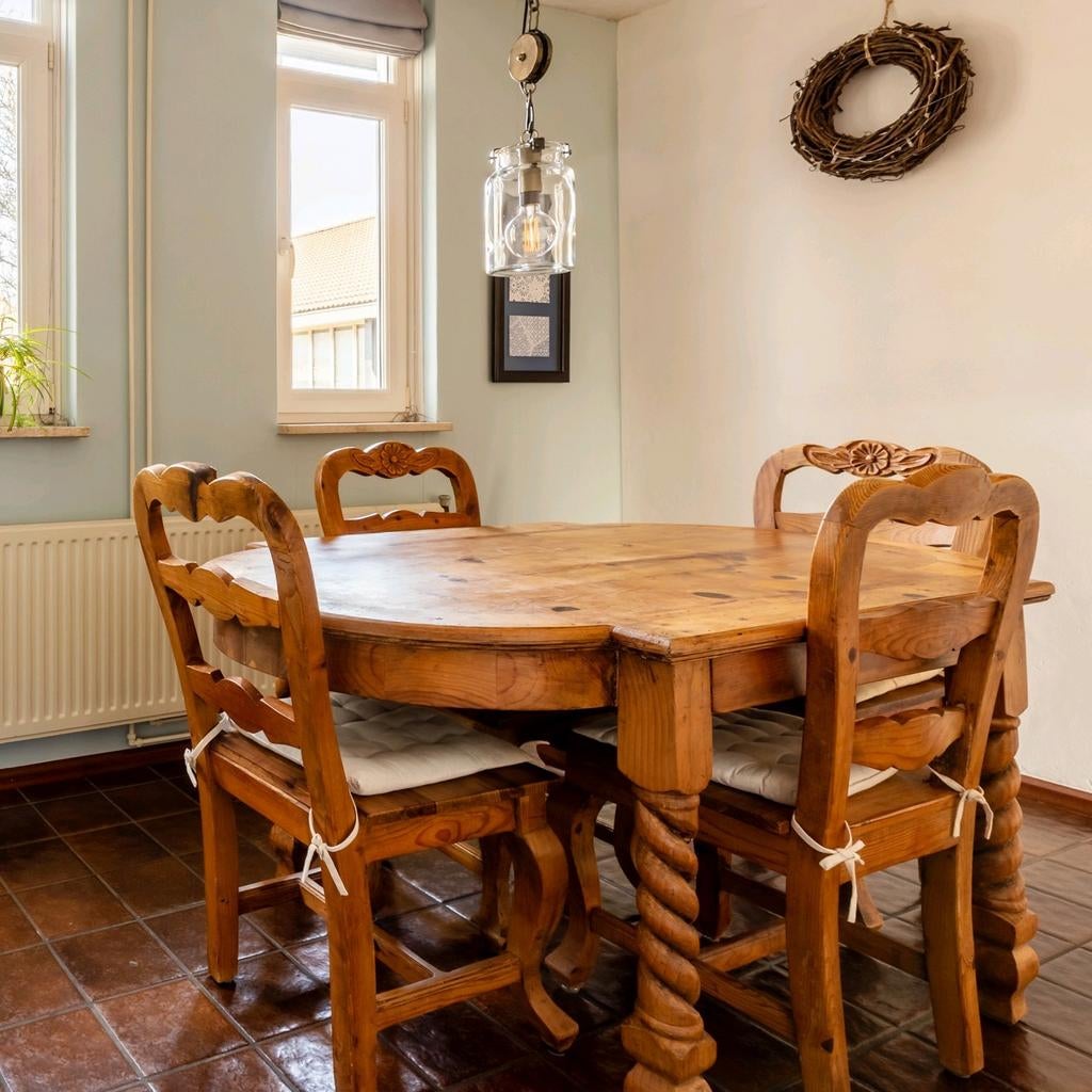Ovale Eettafel met 4 stoelen, Huis en Inrichting, Tafels | Eettafels, Ophalen, Mexicaans, Gebruikt, 100 tot 150 cm