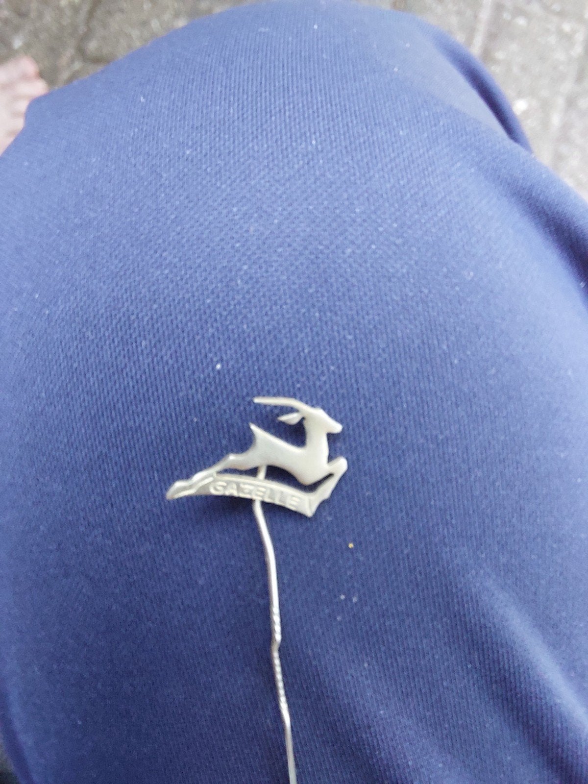 Vintage Gazelle Fiets Speldje/Pin, Verzamelen, Speldjes, Pins en Buttons, Verzenden, Gebruikt, Merk, Speldje of Pin