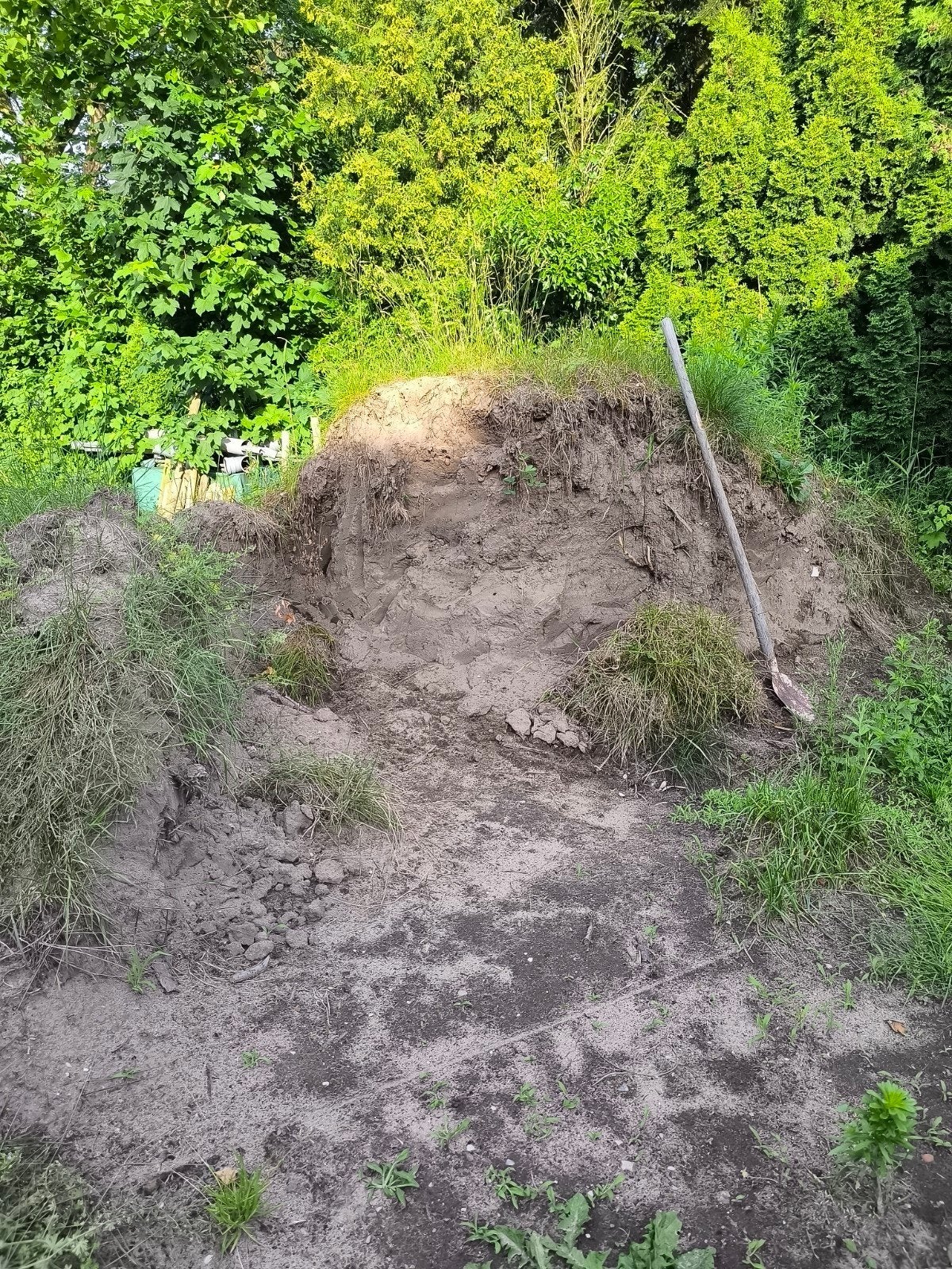 Tuinaarde/zwart zand, c.a. 6m3. GRATIS, Tuin en Terras, Aarde en Mest, Ophalen, Tuinaarde