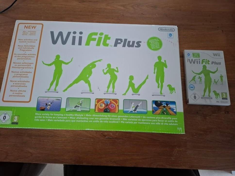 Wii fit balance board met dvd, Ophalen, 1 speler, Zo goed als nieuw, Vanaf 3 jaar